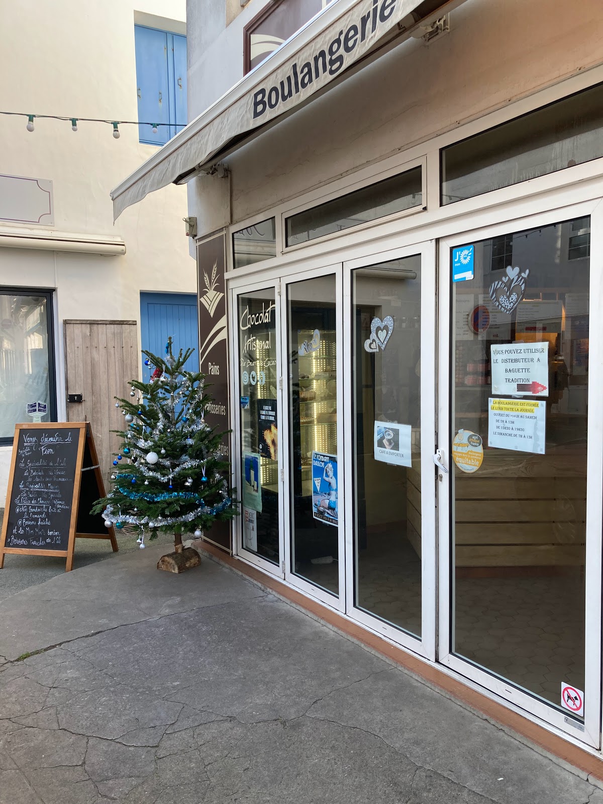 Boulangerie pâtisserie "Boulangerie du Port" île D’yeu.
