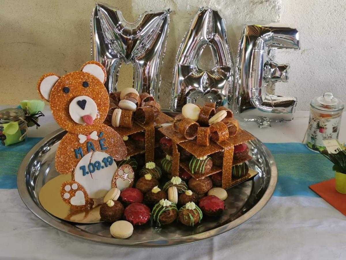 Ventes de gâteaux et cours de pâtisserie par Cédric Clessin.