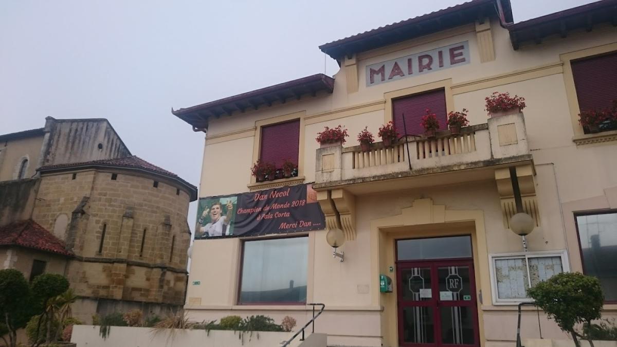Au Pastis Landais