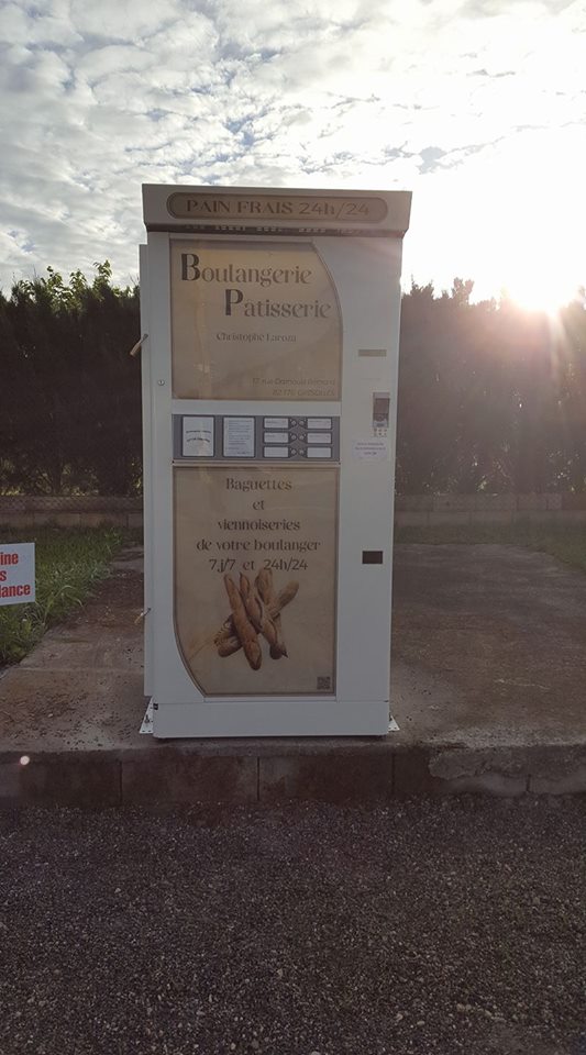 distributeur de pain 24/24