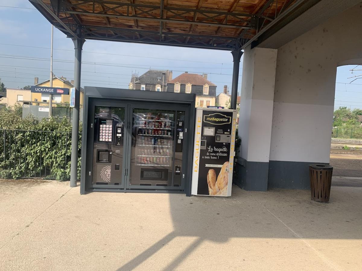 Distributeurs snacks& boissons