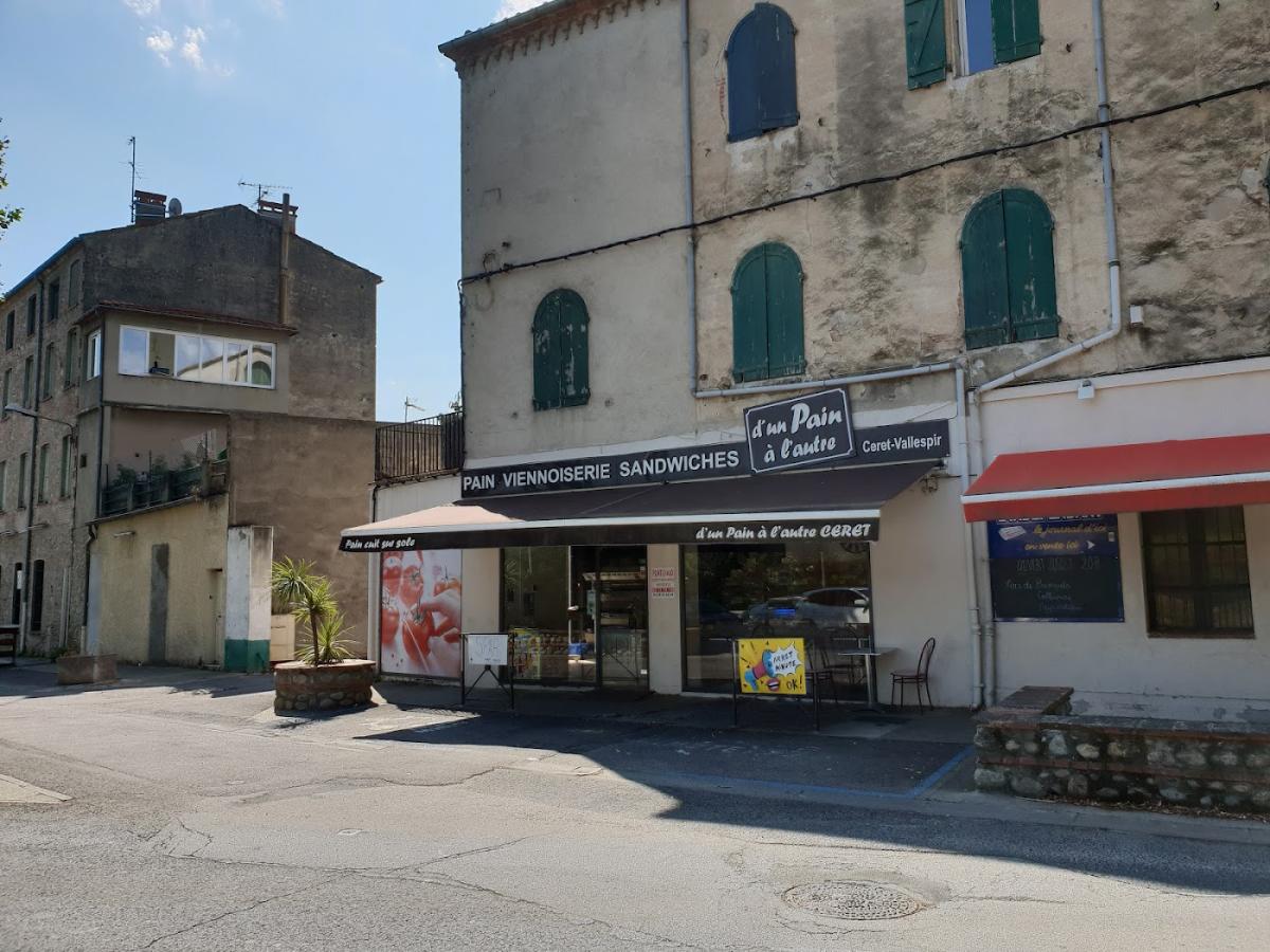 Pain Viennoiserie Sandwiches D'un Pain À L'autre