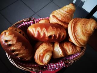 Boulangerie Les 2 Boulangers (Julienne et Vincent) 0
