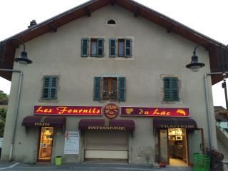 Boulangerie Les Fournils du Lac 0