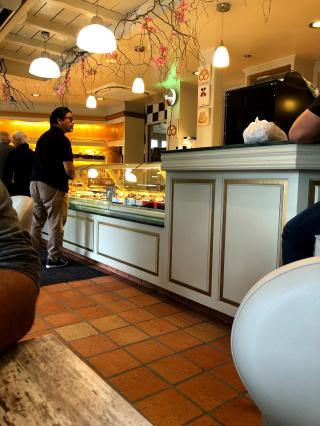 Boulangerie Les Mains dans la Farine 1