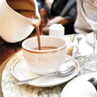 Boulangerie Angelina Paris 0