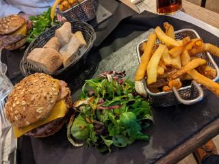 Boulangerie LE 103 PUB TAPAS RESTAURANT & COCKTAILS 0