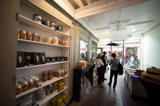 Boulangerie Dupont avec un Thé 0