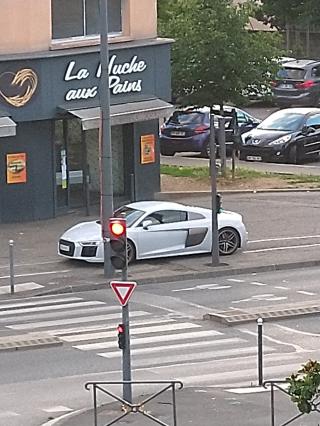 Boulangerie La Huche Aux Pains 0