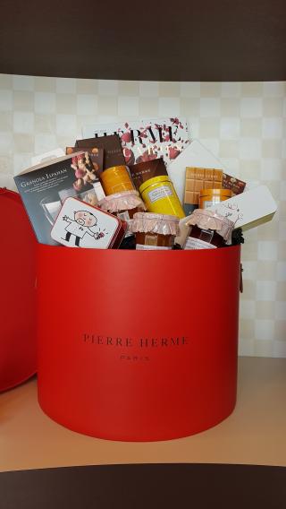 Boulangerie Pierre Hermé Paris 0