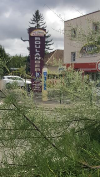 Boulangerie Le Pétrin Ribeïrou 0