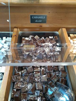 Boulangerie MAISON GEORGES LARNICOL - MOF - Biscuiterie Chocolaterie 0