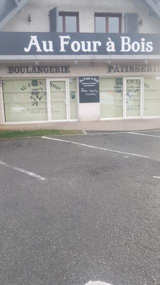 Boulangerie Boulangerie Pâtisserie Au Four A Bois 0
