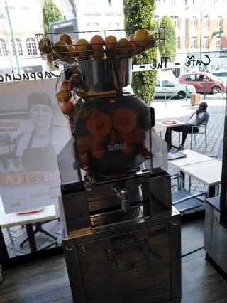 Boulangerie TOUT CHAUD 0