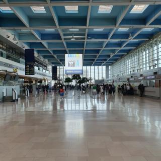 Boulangerie Starbucks aéroport Marseille Hall 1 0
