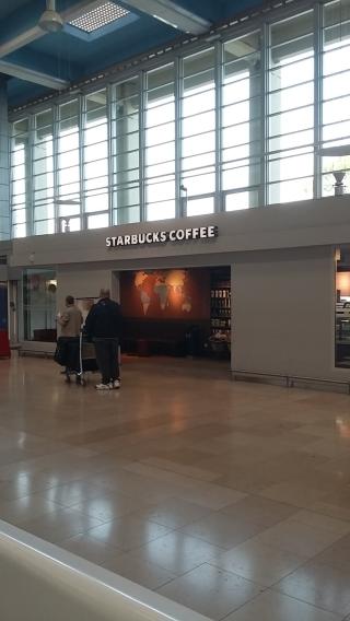 Boulangerie Starbucks aéroport Marseille Hall 1 0