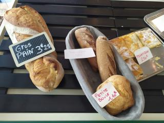 Boulangerie À Table - Boulangerie Patisserie - Pain et Pain Bio 0