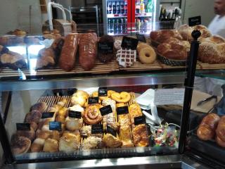 Boulangerie Boulangerie - Pâtisserie - Resto-Café 