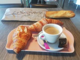 Boulangerie Boulangerie - Pâtisserie - Salon de thé 