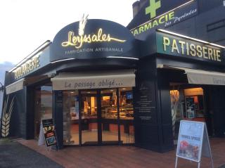 Boulangerie Boulangerie Leyssales - Le passage obligé ... 0