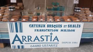 Boulangerie Arrastia Gâteaux Basques 0