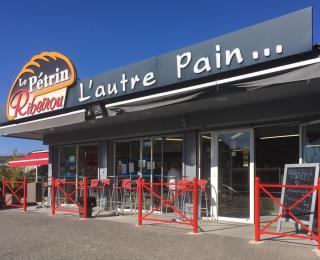 Boulangerie Le Pétrin Ribeïrou 0