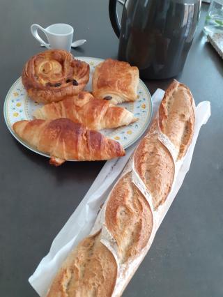 Boulangerie Aux Douceurs du Fournil 0