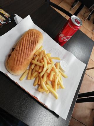 Boulangerie Snack nour Couscous Sur Place, Emporter, Tacos, Burger hallal a Marseille 0