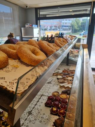 Boulangerie Au Bon Pain De Famille 1