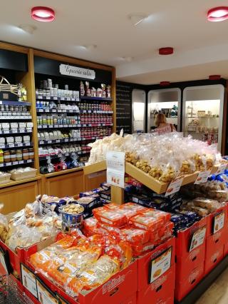 Boulangerie Biscuiterie La Trinitaine - Deauville 0