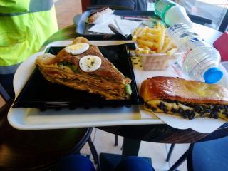 Boulangerie L'Ami Du Pain [𝐄𝐪𝐮𝐞𝐮𝐫𝐝𝐫𝐞𝐯𝐢𝐥𝐥𝐞] 1