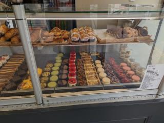 Boulangerie La Huche Aux Pains 0