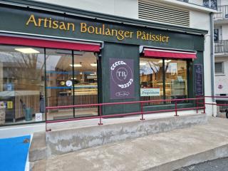 Boulangerie Thomas Bakery 0