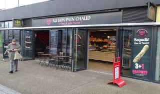 Boulangerie Au Bon Pain Chaud 0