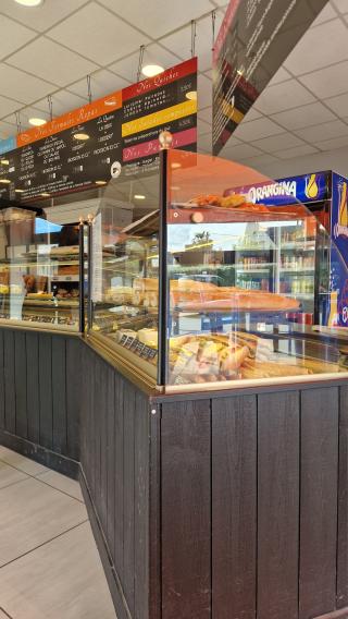 Boulangerie L'etagere A Pain 2