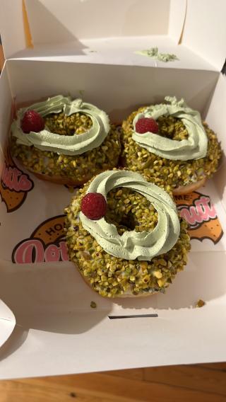 Boulangerie Home Donuts Versailles 0