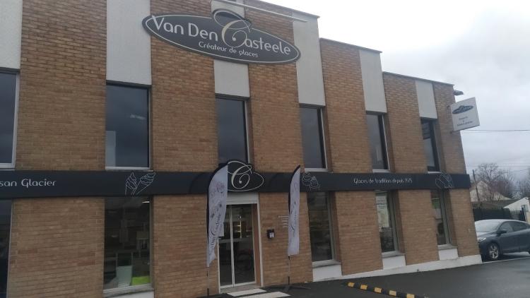 Van Den Casteele