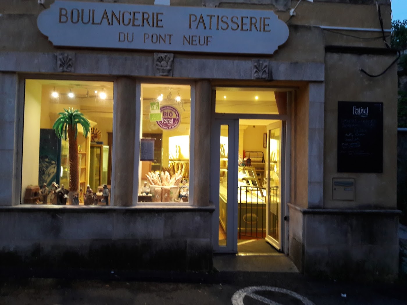 Boulangerie Patisserie Du Pont Neuf -